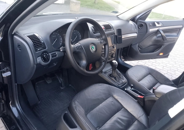 Skoda Octavia cena 12500 przebieg: 315000, rok produkcji 2005 z Radom małe 407